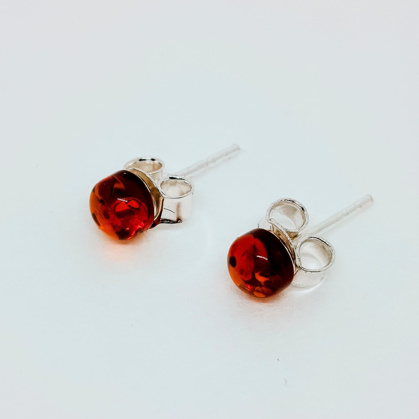 Braune Bernstein-Ohrstecker Jana, 925 Silber