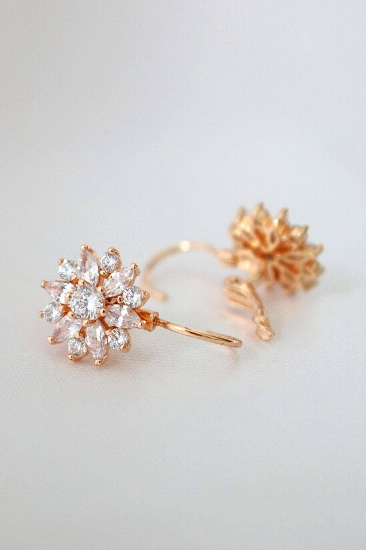 Diamant-Blumen, 18K Huggie Hoops