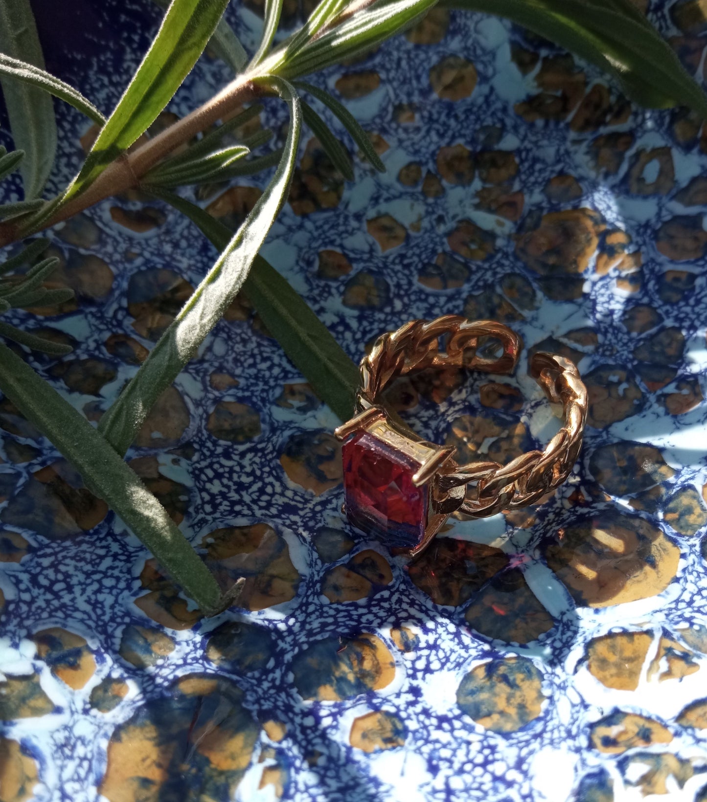 Adjustable steel signet ring with fuchsia crystal mesh