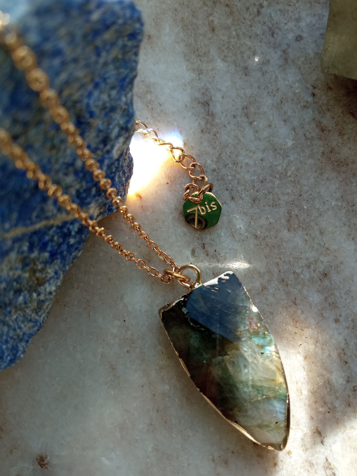 Necklace with labradorite