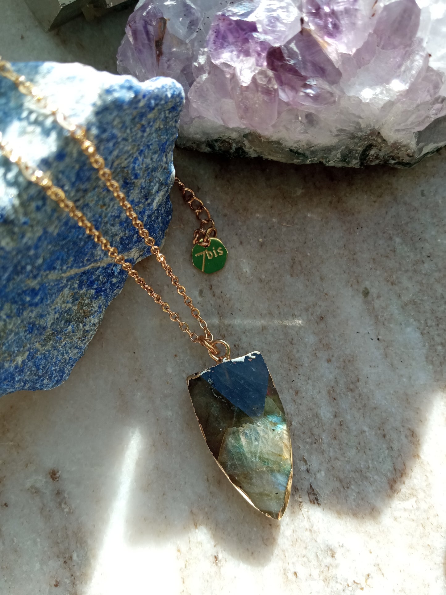 Necklace with labradorite