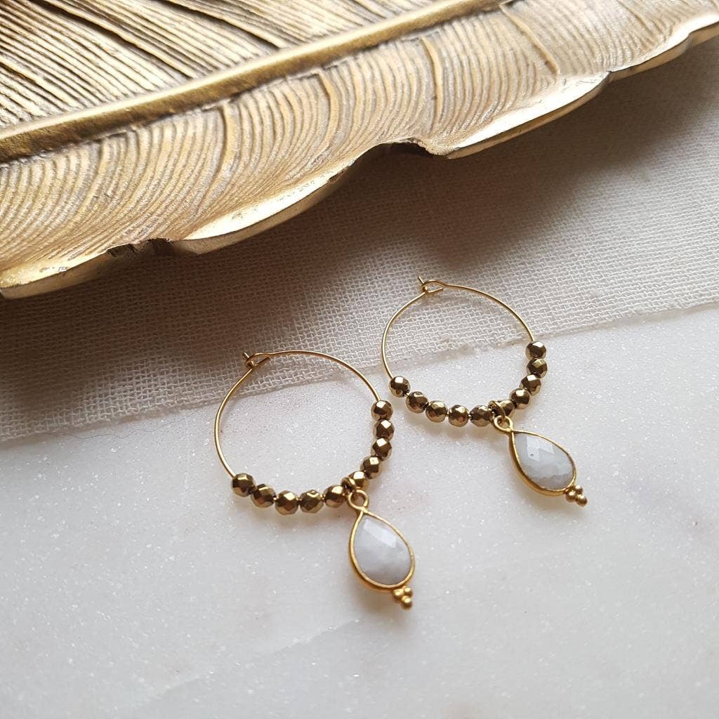 Earrings Pipa, with moonstone